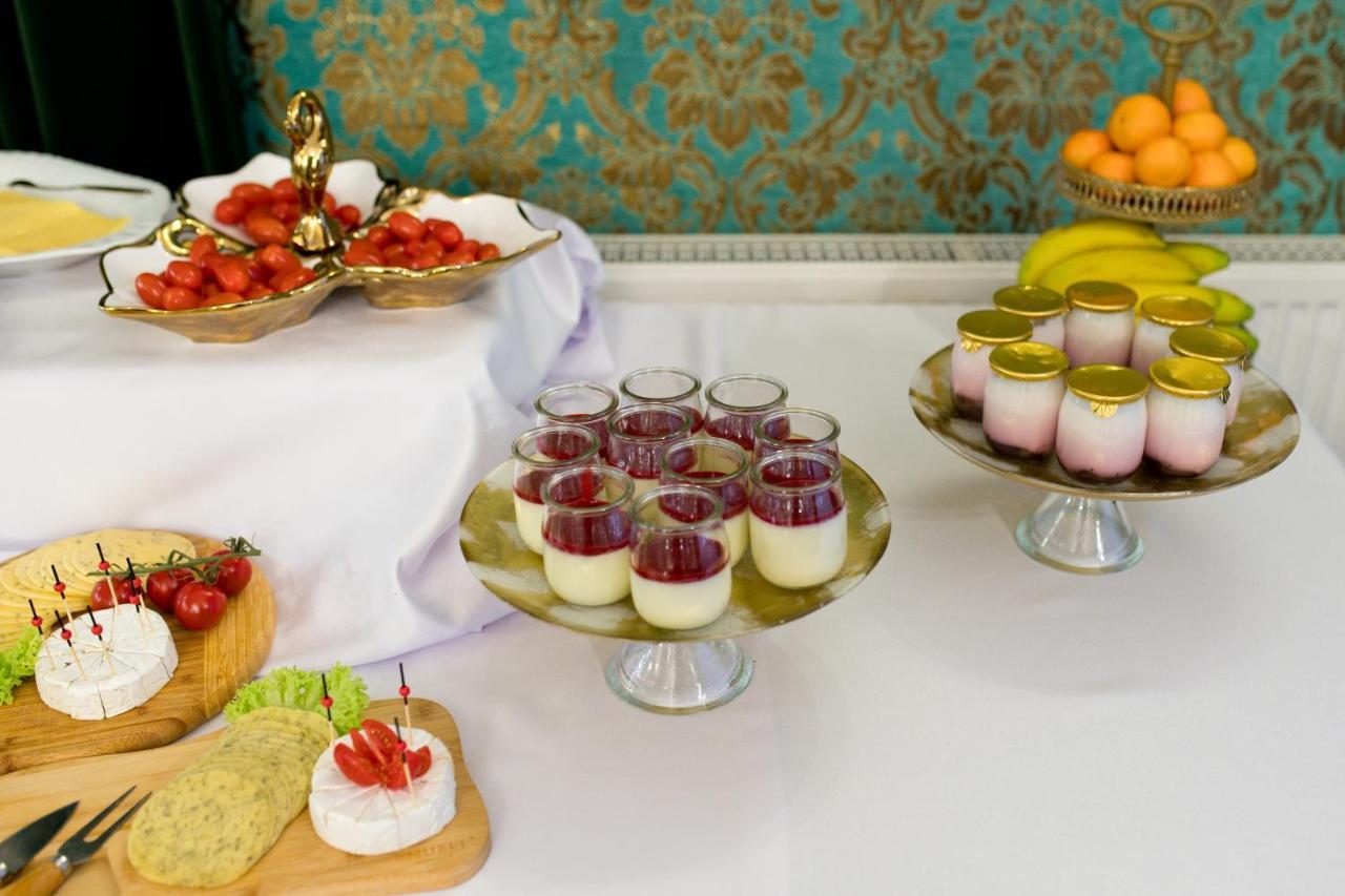 Hotel Campari Gora Motyczna Bagian luar foto