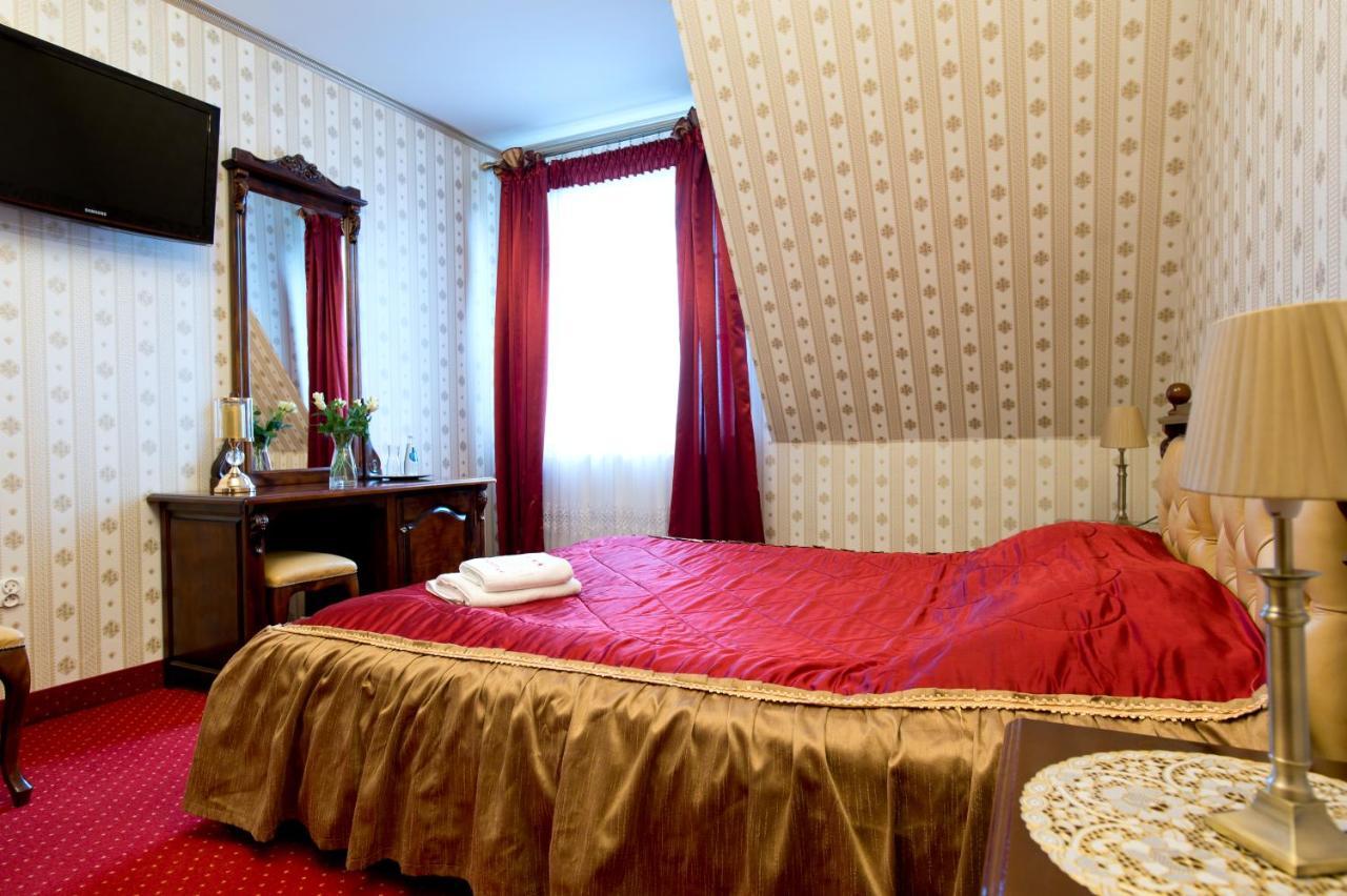 Hotel Campari Gora Motyczna Bagian luar foto