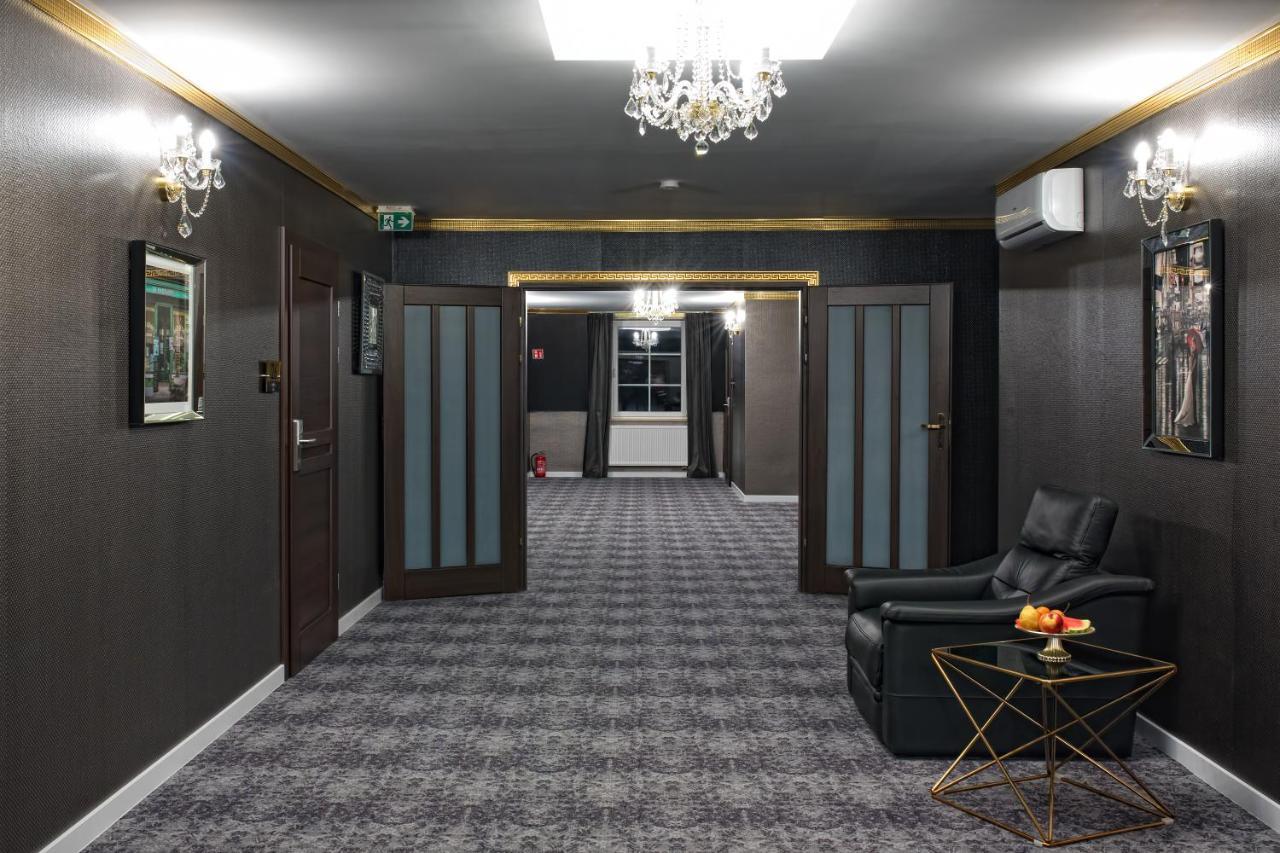 Hotel Campari Gora Motyczna Bagian luar foto
