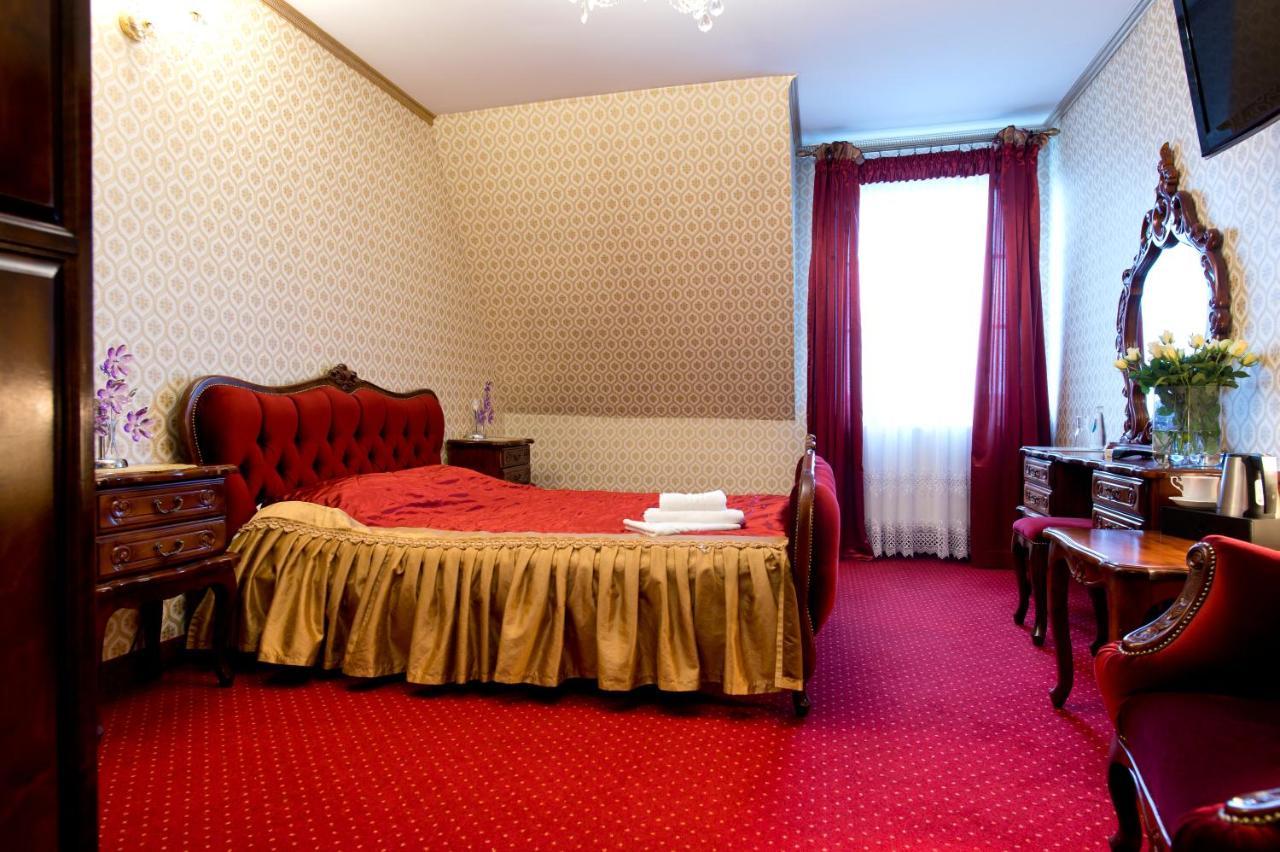 Hotel Campari Gora Motyczna Bagian luar foto
