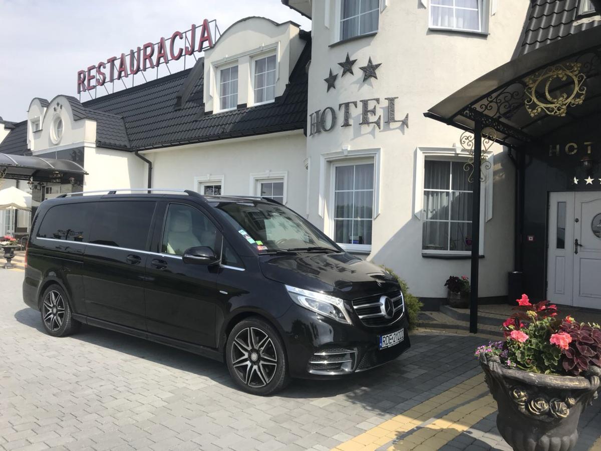 Hotel Campari Gora Motyczna Bagian luar foto