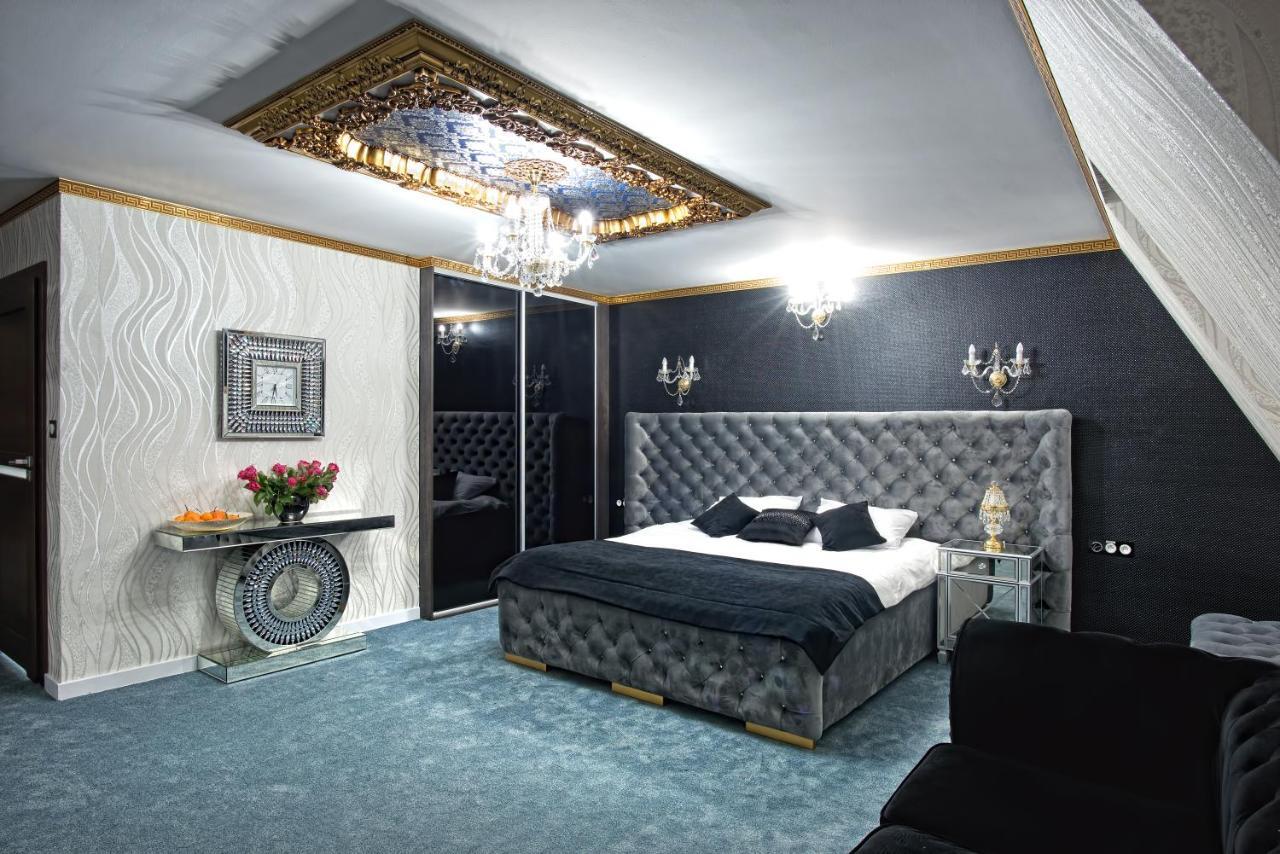 Hotel Campari Gora Motyczna Bagian luar foto