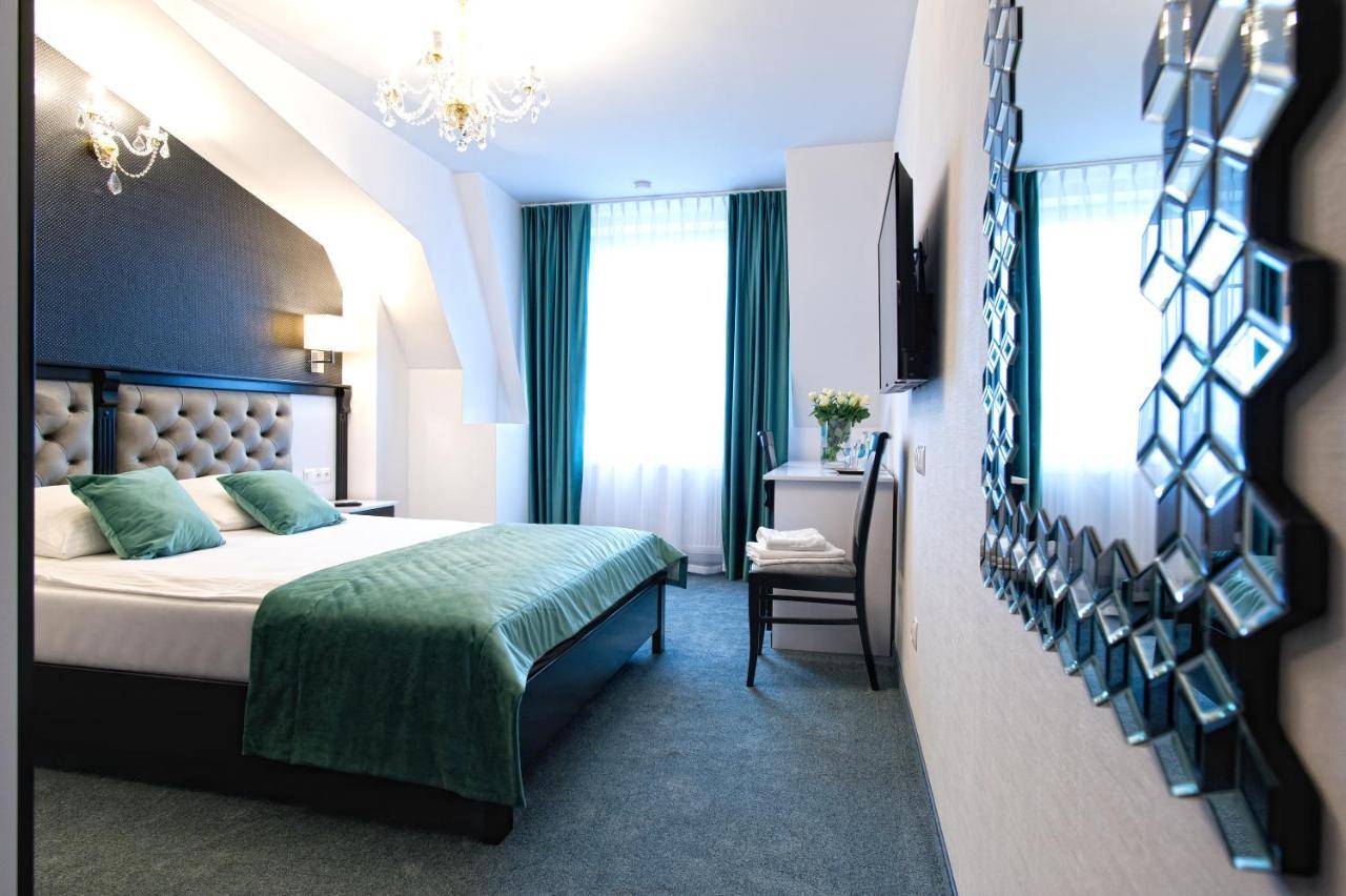 Hotel Campari Gora Motyczna Bagian luar foto